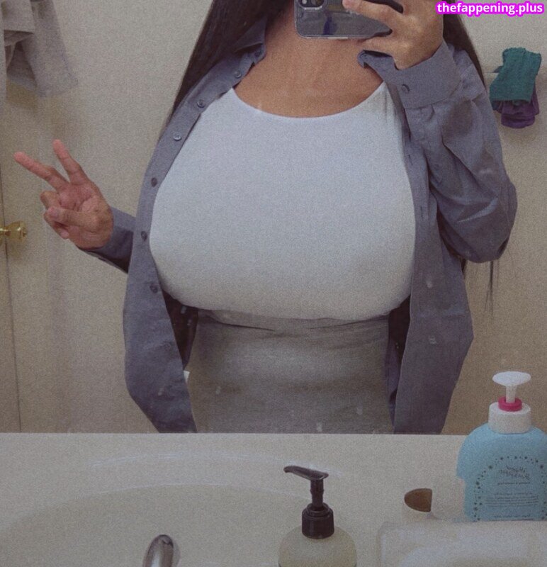 1800MommyMilkies / 1800mommycosplay / https: Nude OnlyFans Photo #3
