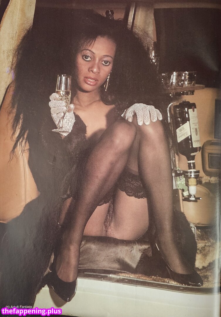1980'S & Early 90'S Page 3 Girls / GlamourTeaJames / https: / mariawhittaker Photo OnlyFans Nu #985