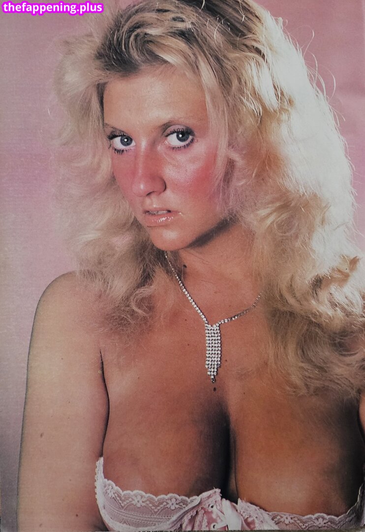 1980'S & Early 90'S Page 3 Girls / GlamourTeaJames / https: / mariawhittaker ヌードOnlyFans写真 #2013