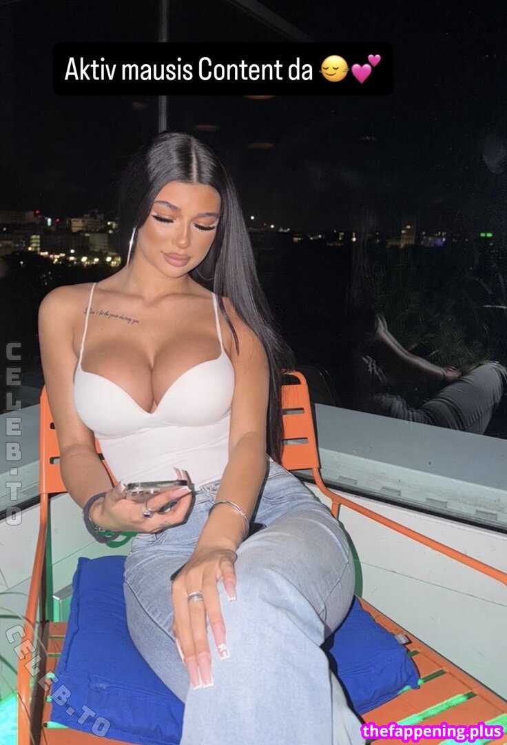 28.leyla / 28.leylaa2 Foto OnlyFans Nua #98