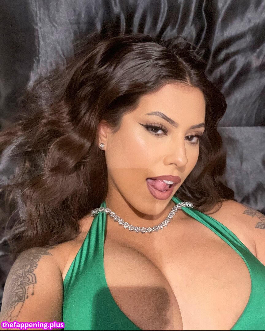 713CORI Nahá OnlyFans fotografie #92