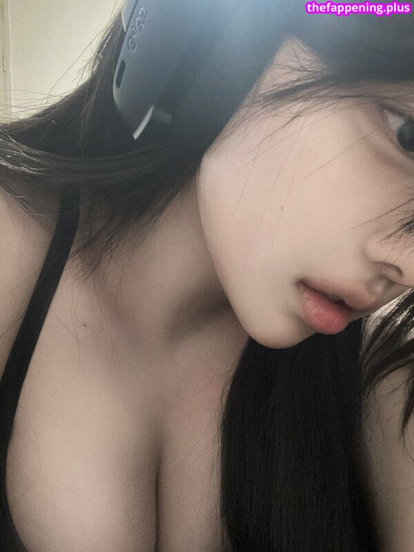 825io Foto OnlyFans Desnuda #11