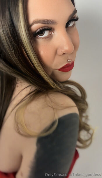 1nked_goddess