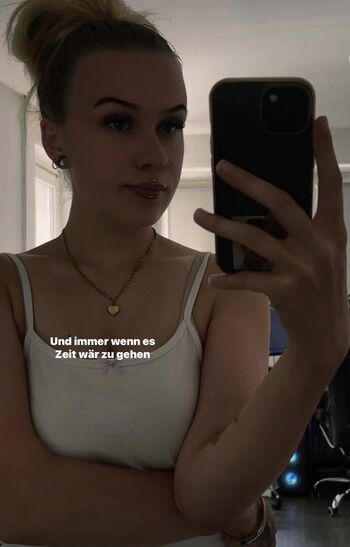 _a_x_n_x