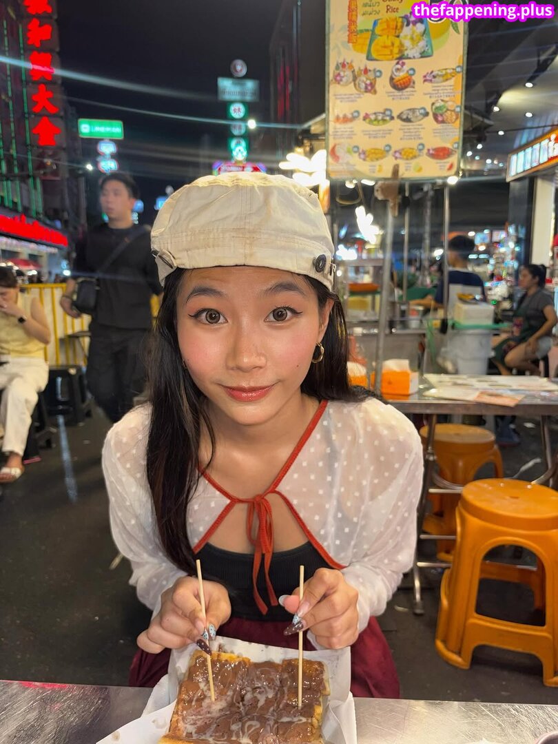 Saipetch B. / aaomhelloo Фото оголеного OnlyFans #170