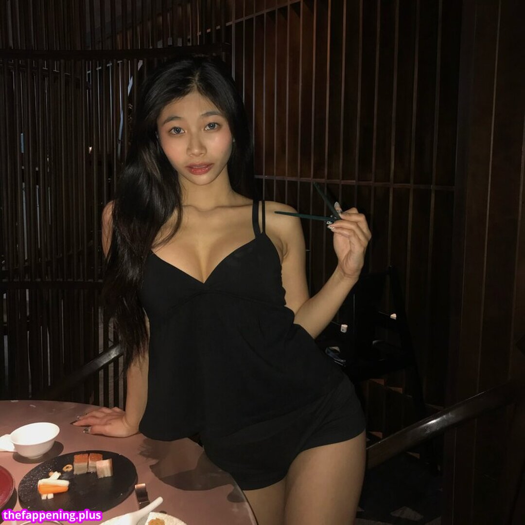 Saipetch B. / aaomhelloo Çıplak OnlyFans Fotoğrafı #326