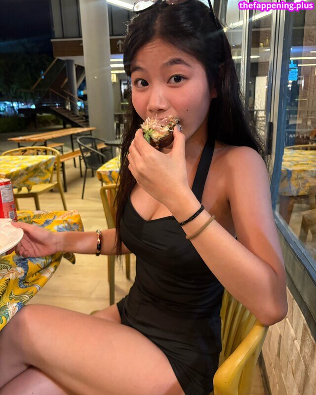 Saipetch B. / aaomhelloo Nacktes OnlyFans Foto #379