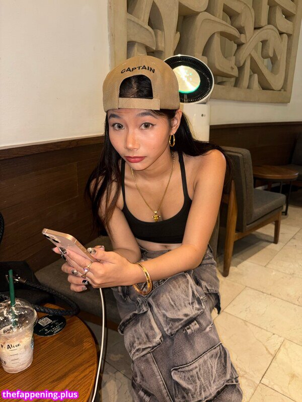 Saipetch B. / aaomhelloo Foto OnlyFans Desnuda #397