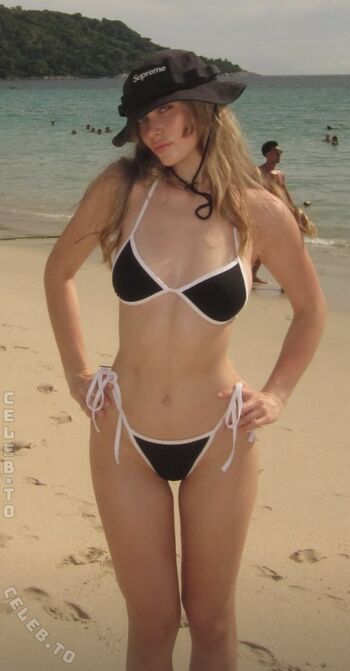 adelinafien