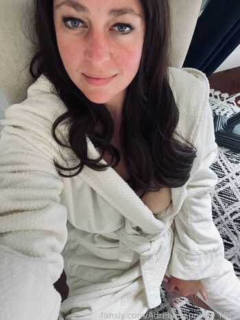 AdrenaSapphire_MILF