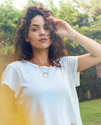 Adria Arjona