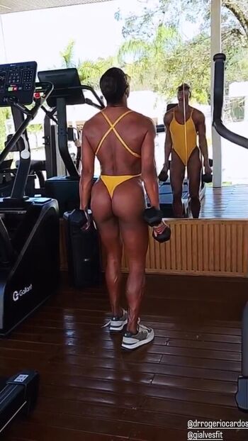 Adriana Bombom