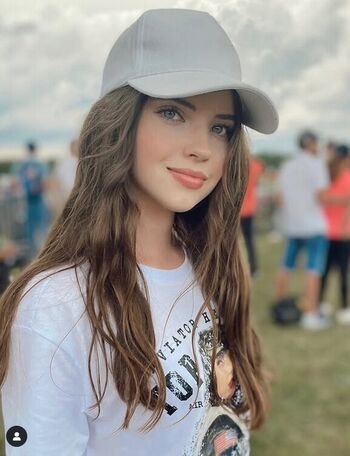 Adriana Huzen