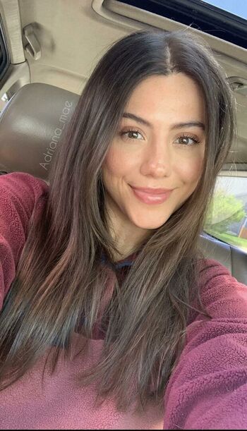 Adriana_Mae