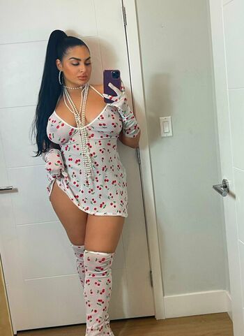 Adriana Sahar
