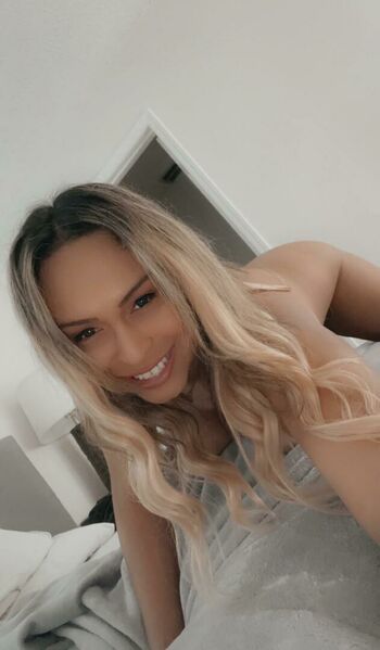Adrianna Vega