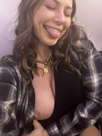 Aidra Fox