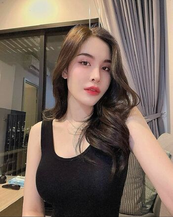 Aina ASMR