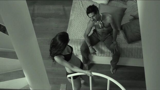 Aislinn Derbez