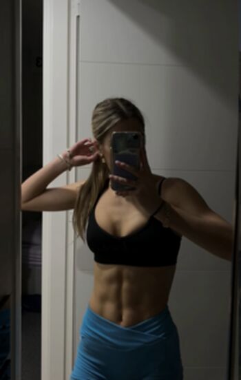 Aiva Pinches