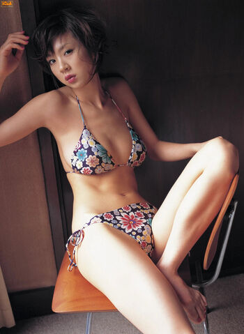 aki hoshino