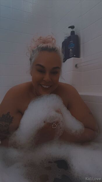 akiliahightower32