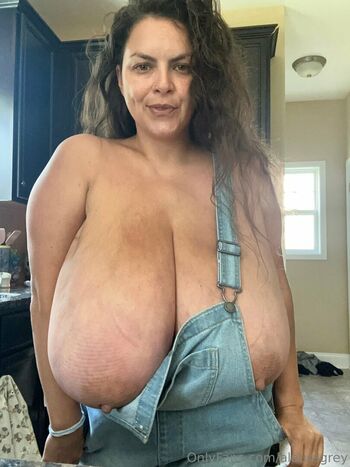 Alaura Grey