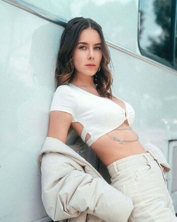 Ale Garcia Alegarcia_Of