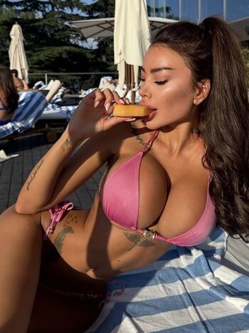 Alena Omovych