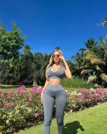 Alexa Dellanos