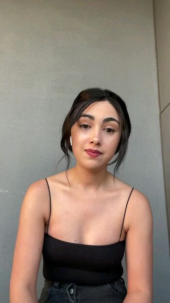 Alexa Mansour