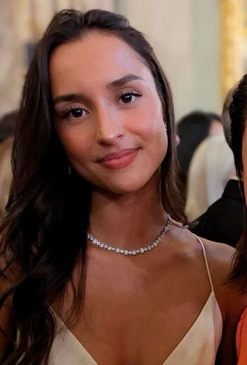 Alexandra Saint Mleux