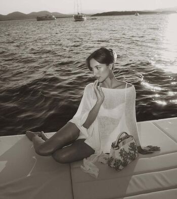 Alexandra Saint Mleux