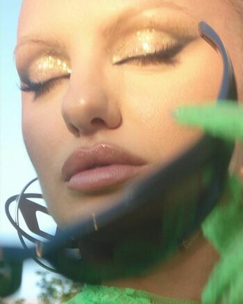 Alexandra Stan