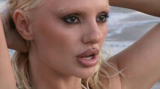 Alexandra Stan