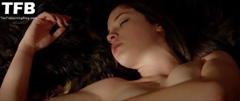 Alexis Knapp