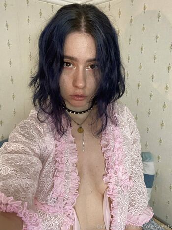 alice_free_sweets