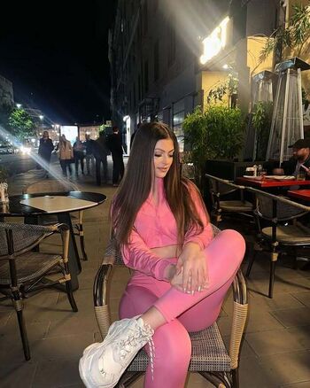 alice_mo