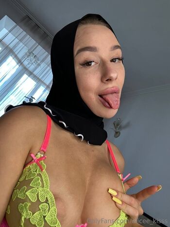 alicee_kisss