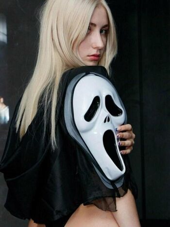 aliceinwonderland_xo