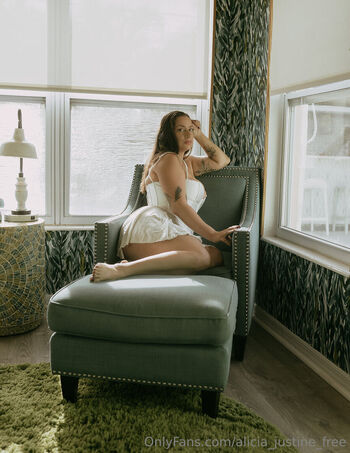 alicia_justine_free