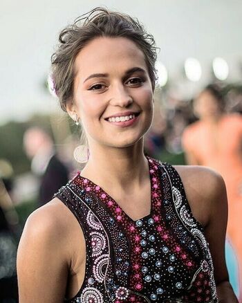 Alicia Vikander