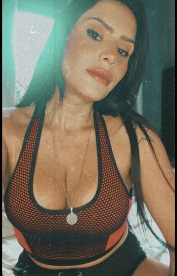 Aline Tavares