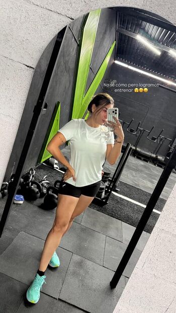 Aline Torres Hotwife