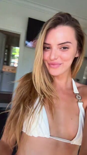 Alissa Violet