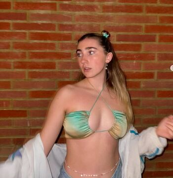 Allegra Miles