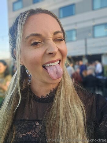 allieeveknoxfree