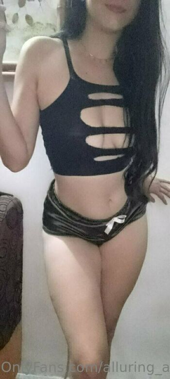 alluring_athena