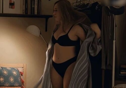 Alycia Debnam Carey