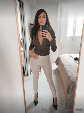 Alysa Nylon